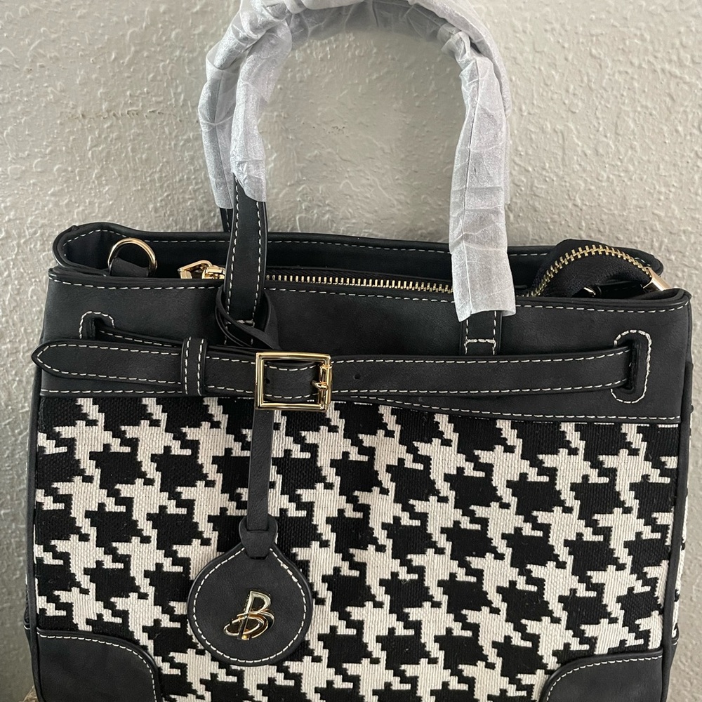 Medium Leather Tote and shoulder bag for Women: BD Genuine Leather NWOT